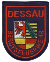 Abzeichen Berufsfeuerwehr Dessau in rot