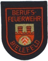 Abzeichen Berufsfeuerwehr Bielefeld in rot