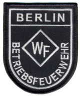 Abzeichen BetriebsfeuerwehrVEB Werk fr Fernsehelektronik / Berlin Stadtteil Schnweide