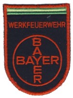 Abzeichen Werkfeuerwehr Bayer in rot