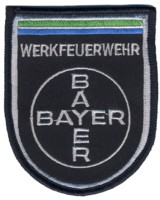 Abzeichen Werkfeuerwehr Bayer in silber